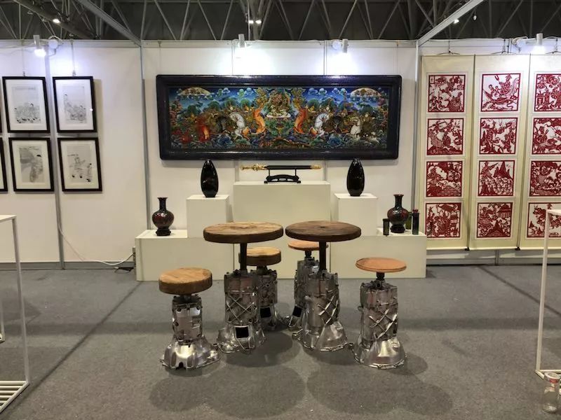 匠心薈萃，藝彩紛呈——記第54屆全國工藝品交易會暨2019“金鳳凰”創(chuàng)新產(chǎn)品設(shè)計(jì)大獎賽
